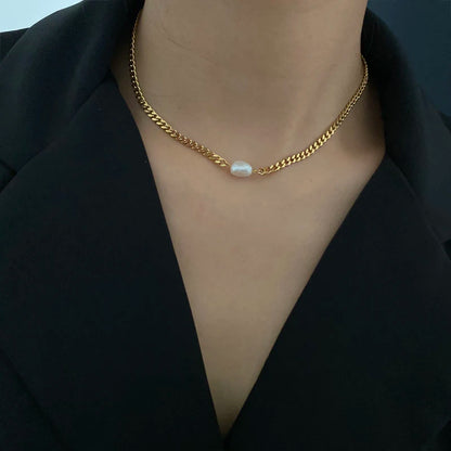 Aurora Pearl Choker